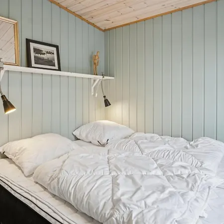 Holiday home Aksinja - 700m From The Sea By Interhome *