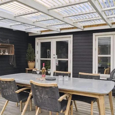 Aksinja - 700m From The Sea By Interhome *
